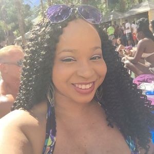 Meet your Posher, Kendra